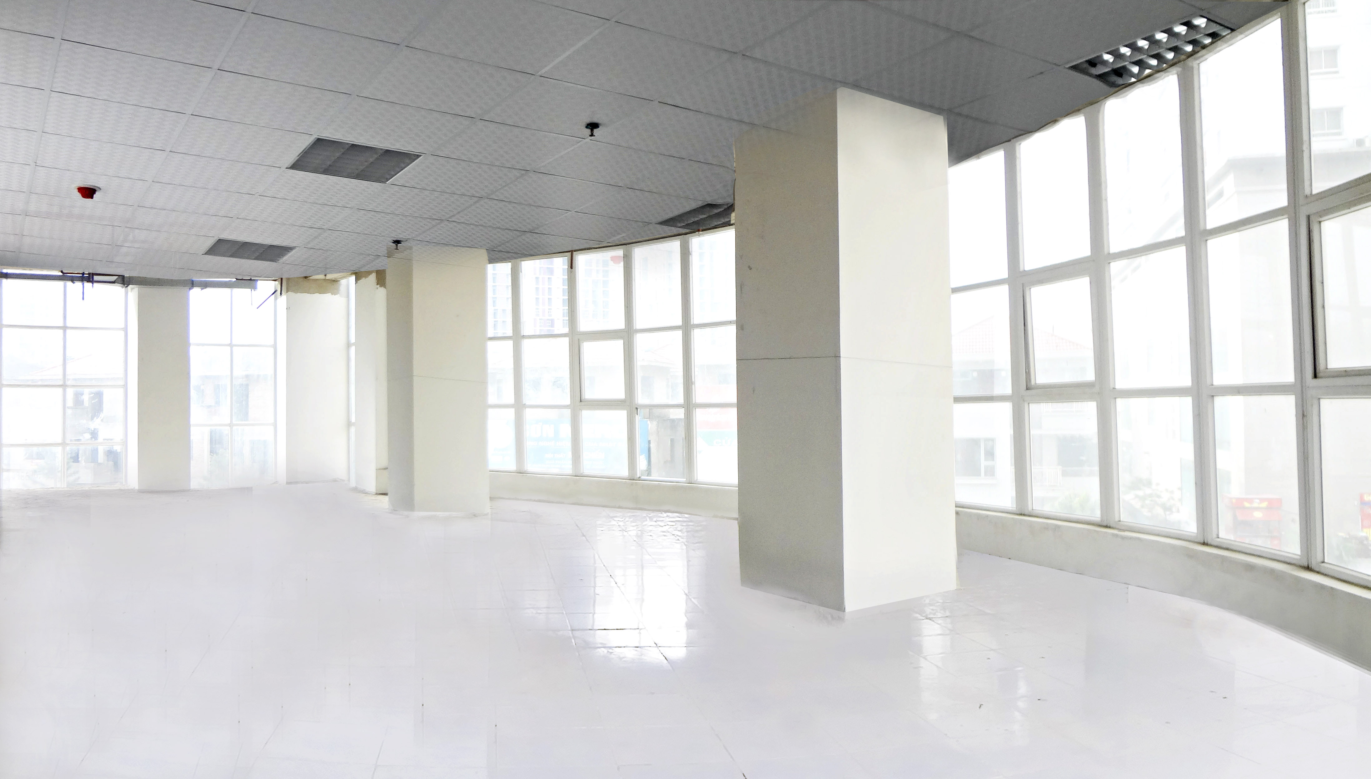 cho thu&ecirc; s&agrave;n thương mại