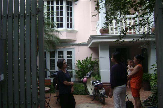 Villa for rent in Nghi Tam - Tay Ho - Ha Noi 